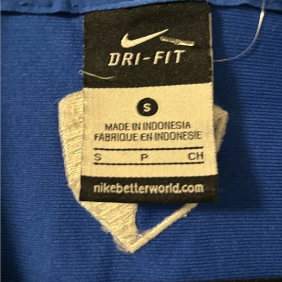 small blue and white Nike dri fit zip up jacket - Picture 6 of 8